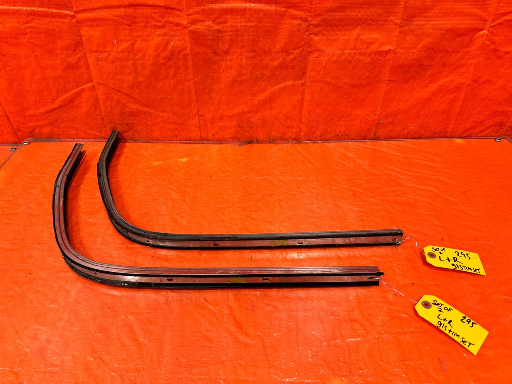93 97 HONDA DEL SOL   TARGA TOP WEATHER STRIP WINDSHIELD TRIM   OEM #2950