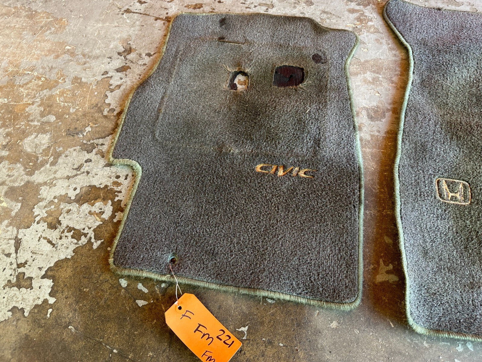 96 00 HONDA CIVIC COUPE   FLOOR MAT SET   LEFT RIGHT FRONT WEAR   OEM #2214