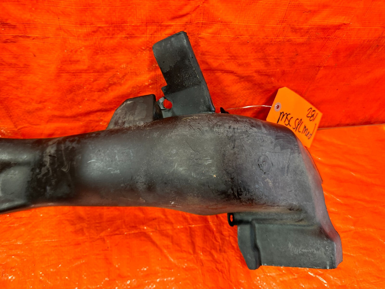 94 01 ACURA INTEGRA   FUEL TANK FUEL NECK COVER PLASTIC SHIELD   OEM #2816