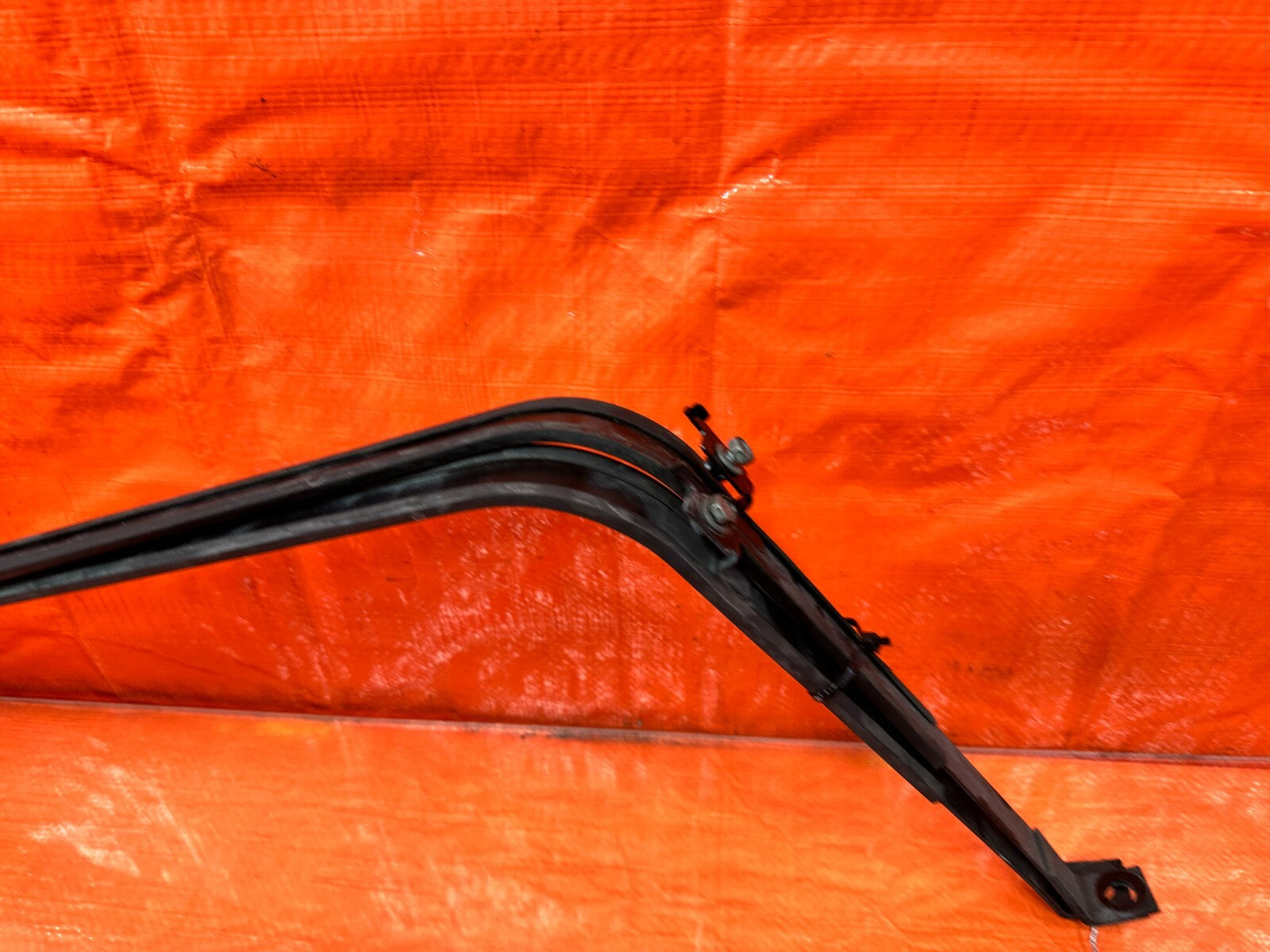 14 20 INFINITI Q50   GAS GASOLINE FUEL TANK MOUNTING STRAPS BAND SET   OEM #2962
