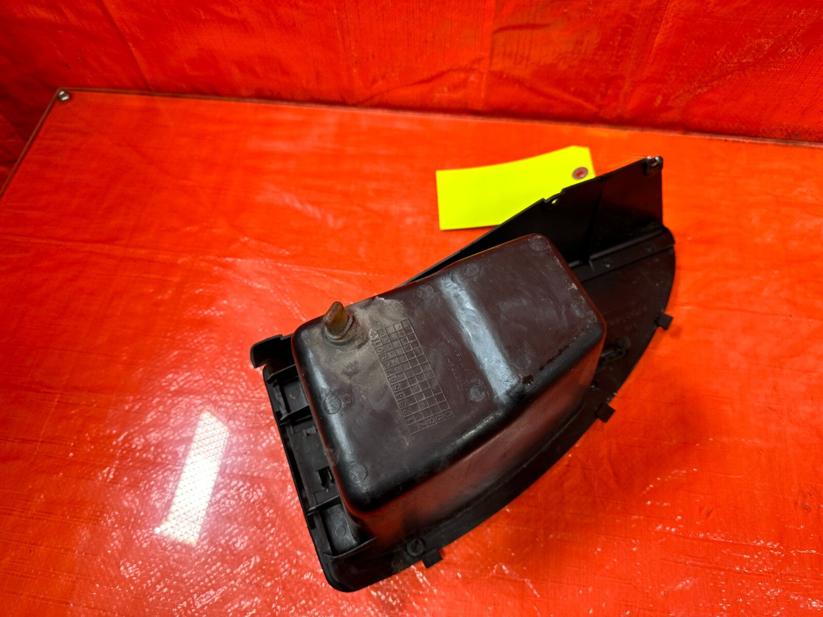 88 89 HONDA CRX DX   PASSENGER RIGHT REAR CARGO STORAGE COMPARTMENT OEM #2775