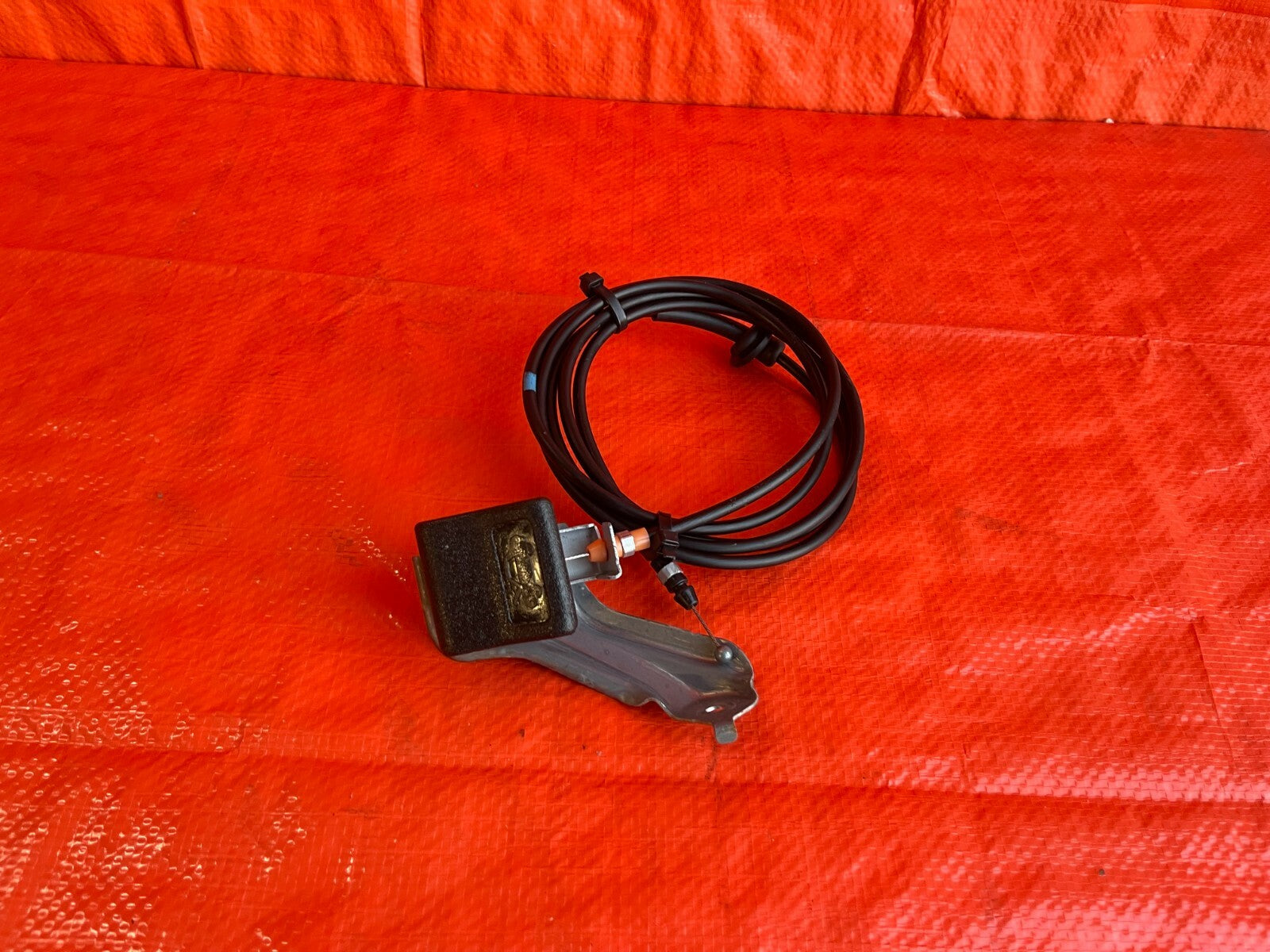18 21 SUBARU CROSSTREK   FUEL FILLER DOOR RELEASE CABLE WITH LEVER   OEM OE #720