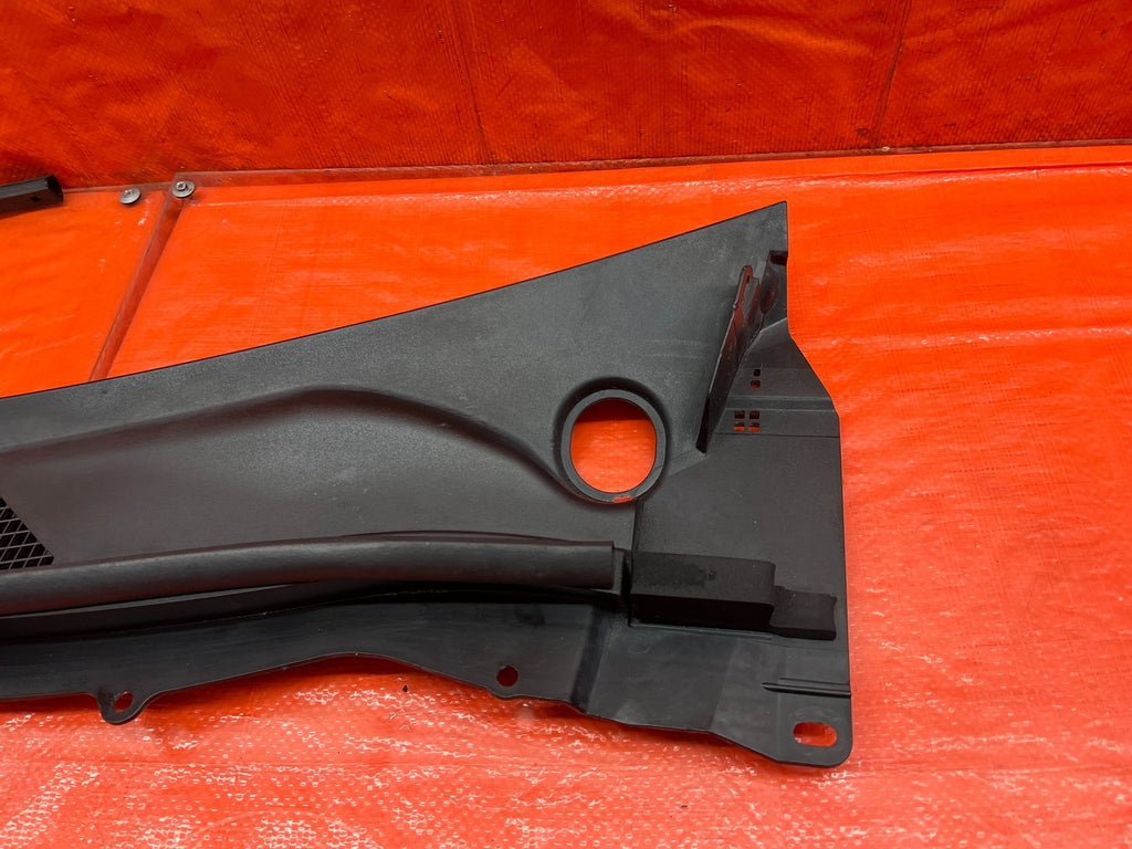 08 15 INFINITI G37 & Q60   2D COUPE   WIPER COWL TRIM   LEFT SIDE   OEM #1694