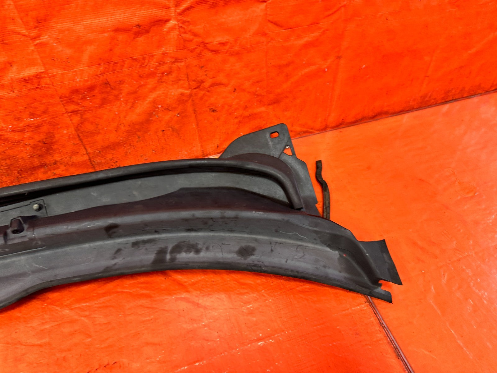 04 05 ACURA TSX   WINDSHIELD WIPER COWL TRIM PLASTIC   OEM FACTORY #3222