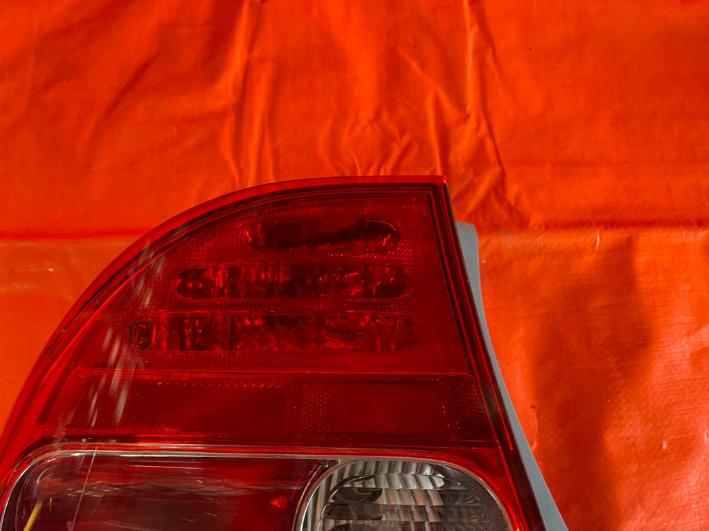 06 08 HONDA CIVIC   4 DOOR SEDAN   DRIVER LEFT OUTER TAIL LIGHT LAMP   OEM OE *1