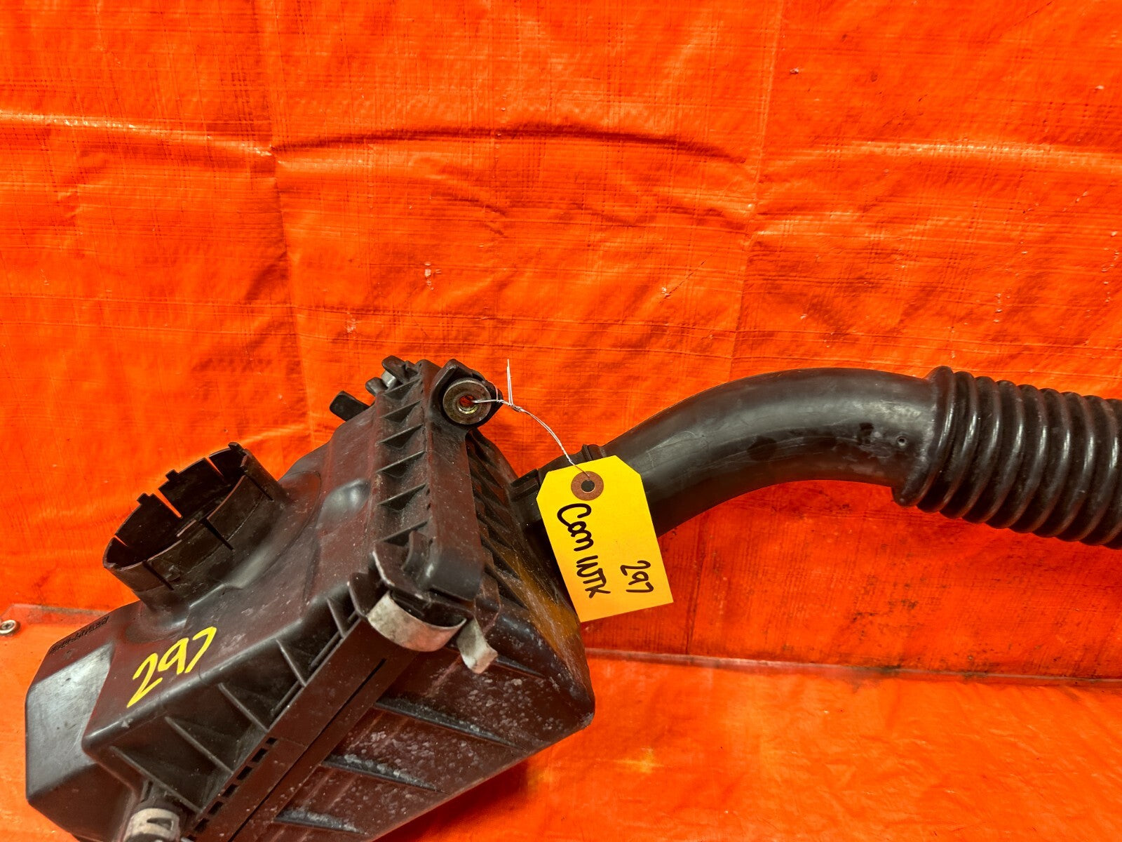 96 00 HONDA CIVIC NON VTEC D16Y7 FACTORY INTAKE SYSTEM AIR BOX W/ ALL ARMS OEM977