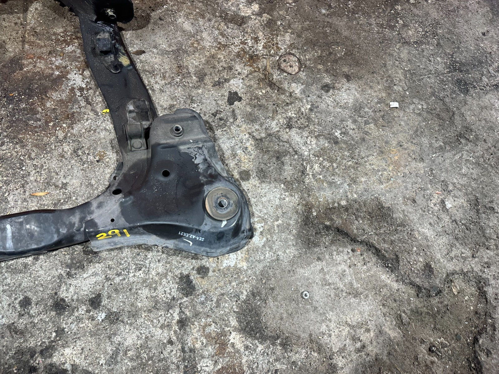 04 08 ACURA TSX   K24A2 FRONT SUBFRAME CROSSMEMBER K FRAME   OEM FACTORY #2911