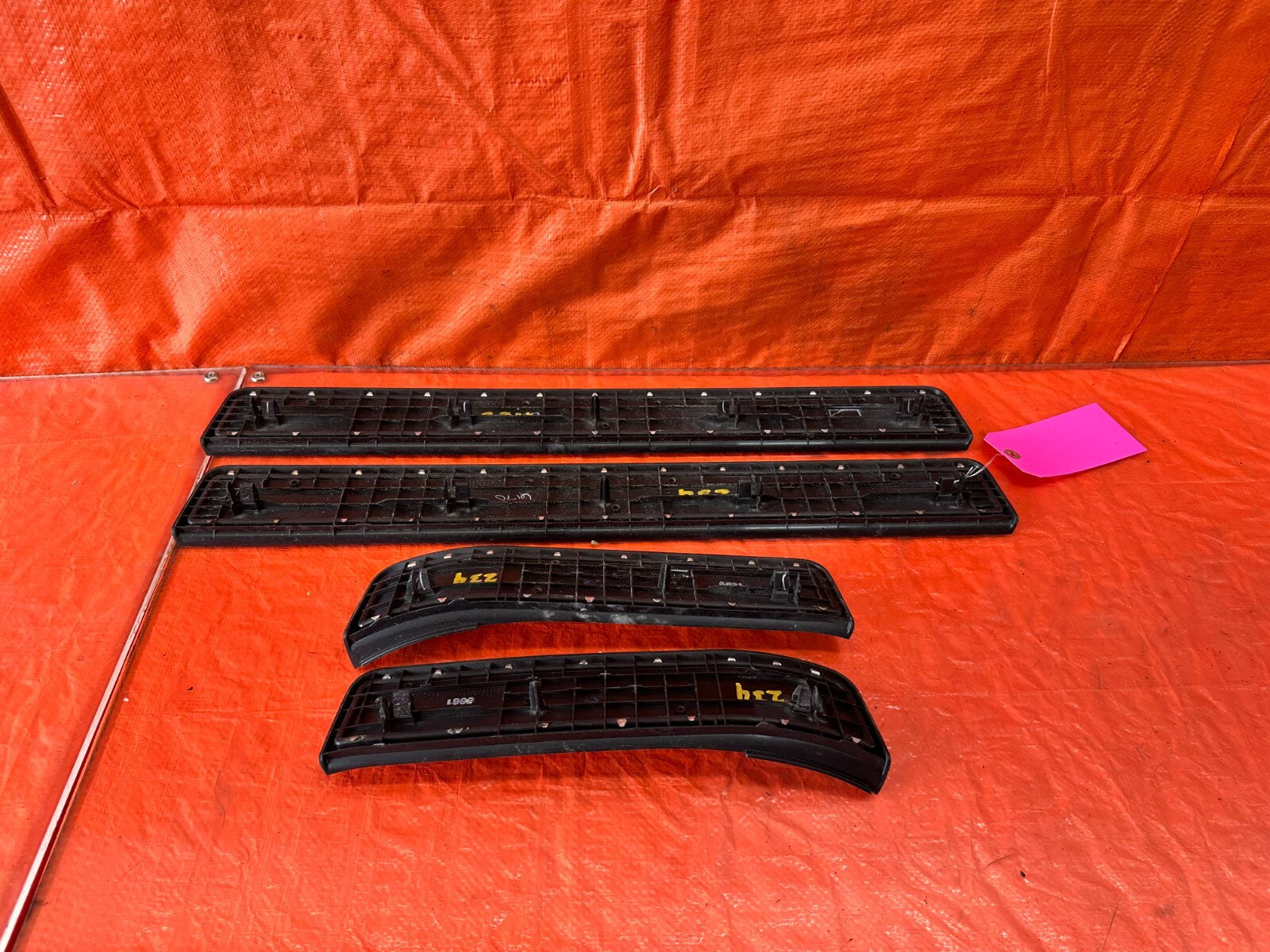 04 08 ACURA TL   LEFT AND RIGHT FLOOR PILLARS SCUFF PLATE SET   OEM #2349