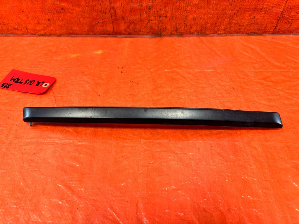 90 91 HONDA CIVIC HATCHBACK   LEFT CENTER PILLAR TRIM    73840 SH0 A10   OEM 3251