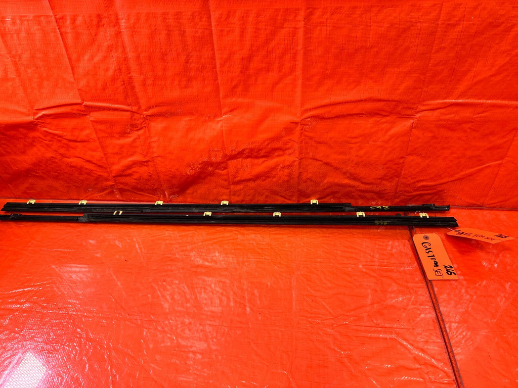 12 15 HONDA CIVIC COUPE   FRONT & REAR / LEFT & RIGHT EXTERIOR WINDOW GLASS TRIM10