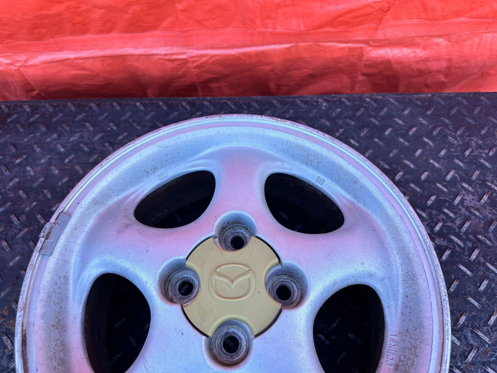 90 05 MAZDA MX 5 MIATA   5 SPOKE   14x6 +40MM FACTORY WHEEL RIM   OEM #267 27