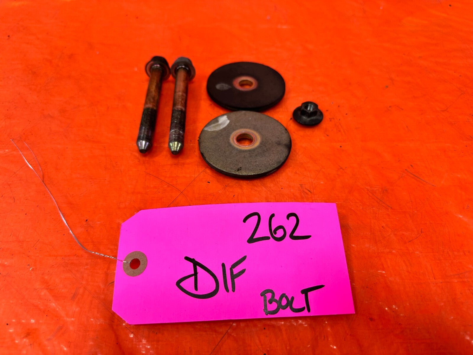03 09 NISSAN 350Z   REAR DIFFERENTIAL BOLTS NUTS HARDWARE WASHERS   OEM #2620