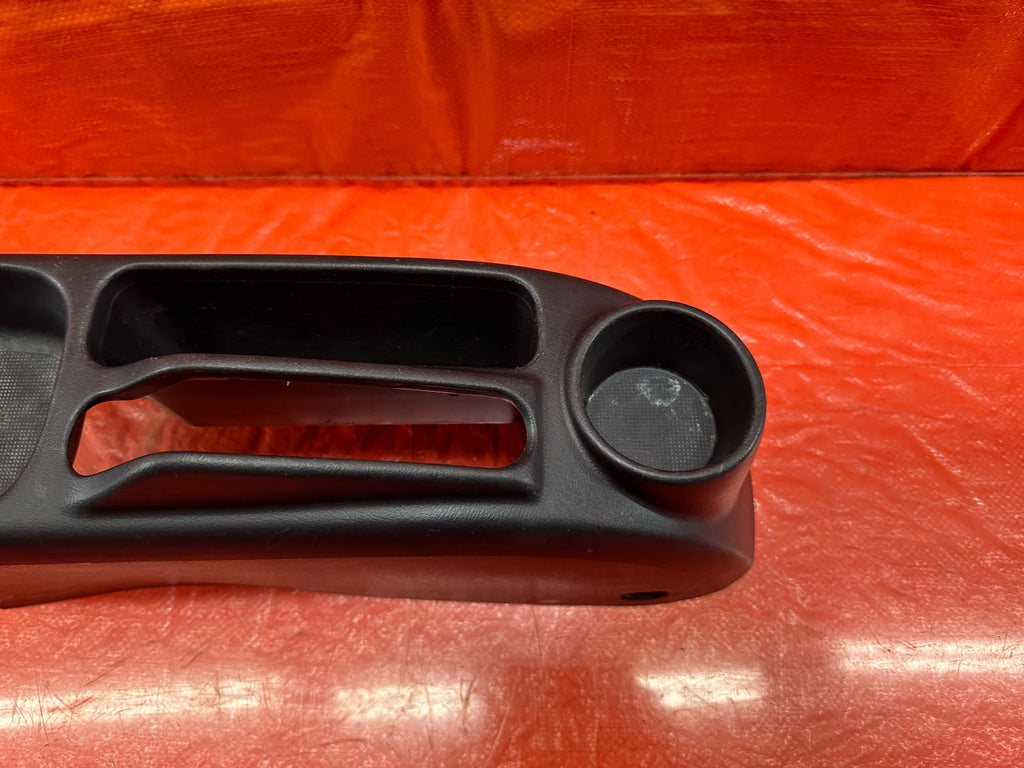 02 05 HONDA CIVIC SI EP3   ARM REST CENTER CONSOLE   REAR PORTION   OEM #1865