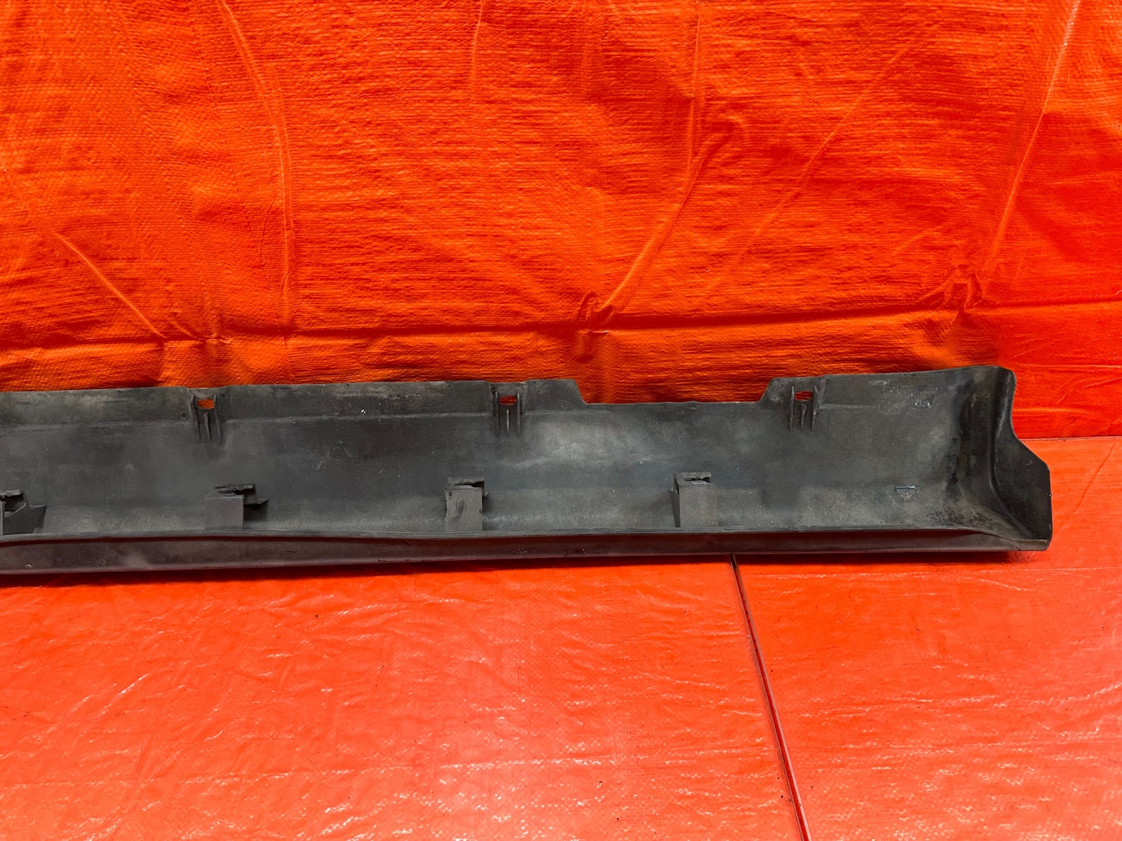 95 98 HONDA ODYSSEY   SIDE SKIRT ROCKER MOLDING TRIM   LEFT SIDE   OEM #19313