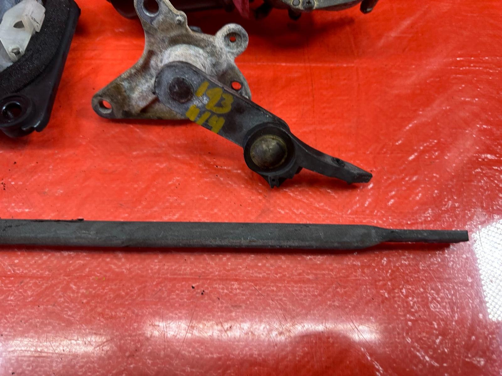 95 97 HONDA ODYSSEY   WINDSHIELD WIPER MOTOR W/ LINKAGE   OEM FACTORY #1933