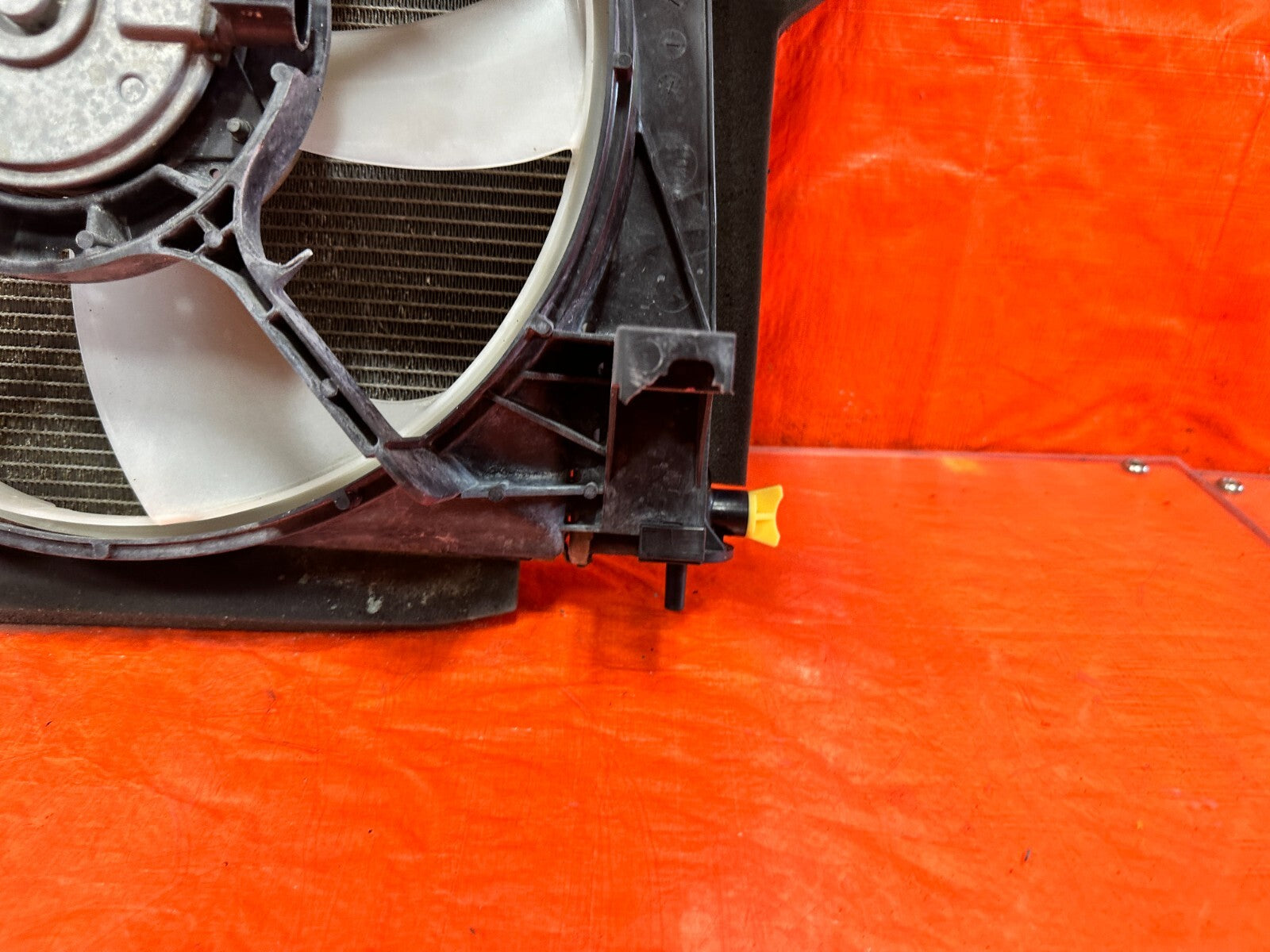 13 16 SCION FRS MANUAL TRANSMISSION ONLY   RADIATOR W/ FANS   OEM #2934