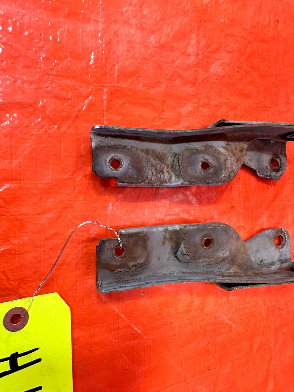 88 91 HONDA CRX & CIVIC HATCH   HOOD HINGE SET   LEFT AND RIGHT HINGES OEM #2771
