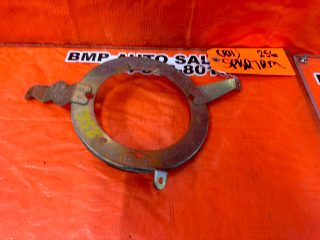 93 97 HONDA DEL SOL   PASSENGER RIGHT REAR SPEAKER BRACKET   OEM FACTORY #2566