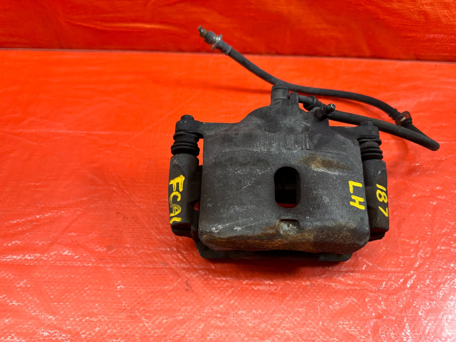 02 05 HONDA CIVIC SI EP3 HATCHBACK   DRIVER LEFT FRONT BRAKE CALIPER   OEM #1875