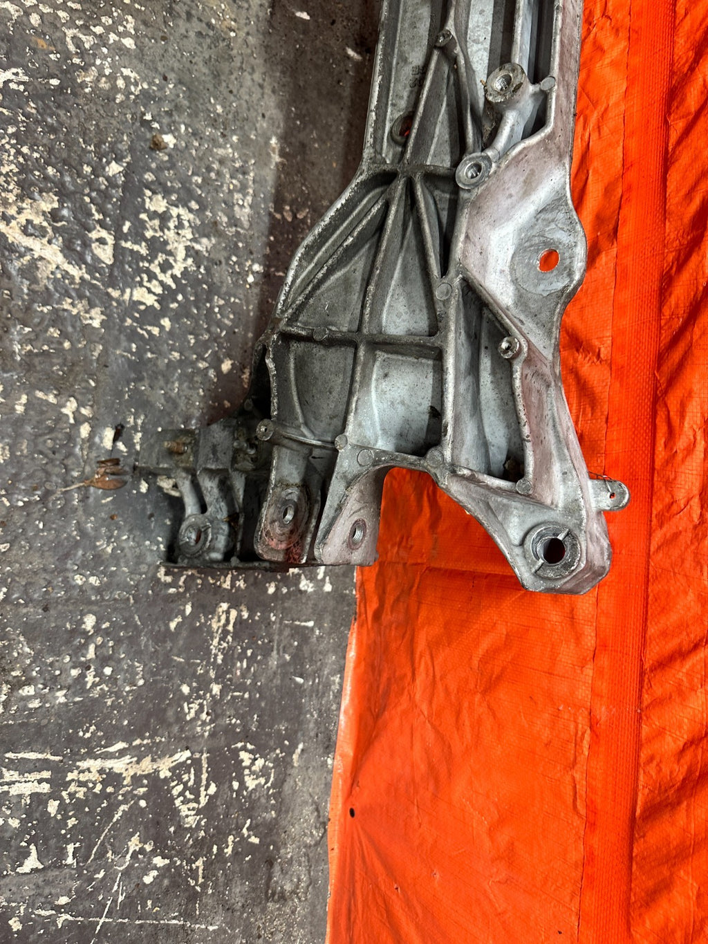 INFINITI Q50 3.7L AWD FRONT SUSPENSION ENGINE SUBFRAME K-MEMBER CROSSMEMBER11