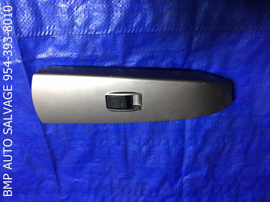 OEM 2007 TOYOTA PRIUS PASSENGER SIDE RIGHT REAR WINDOW SWITCH1