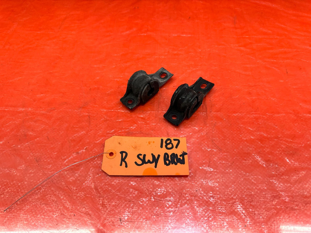 02 05 HONDA CIVIC SI EP3 HATCH REAR SWAY BAR MOUNTING BRACKET & BUSHINGS OEM 1870