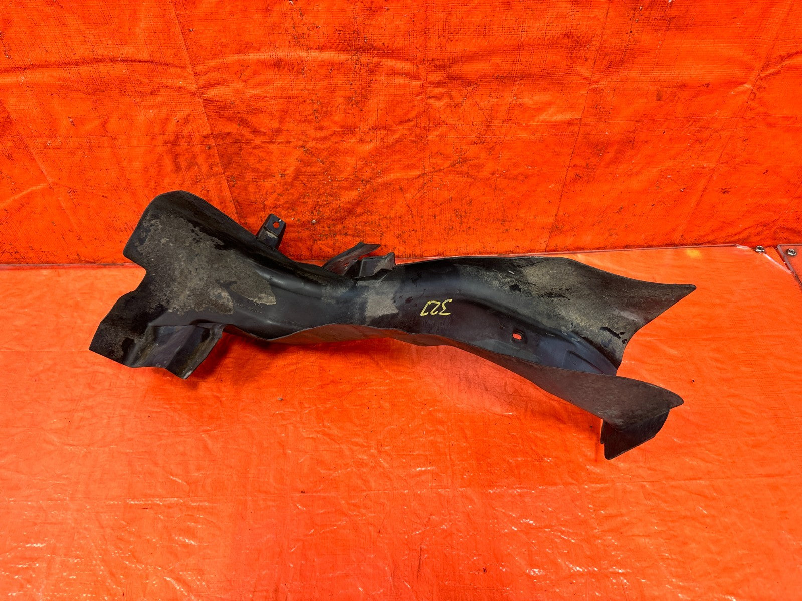 92 95 HONDA CIVIC   GASOLINE GAS FUEL NECK COVER TRIM PLASTIC   OEM #3279