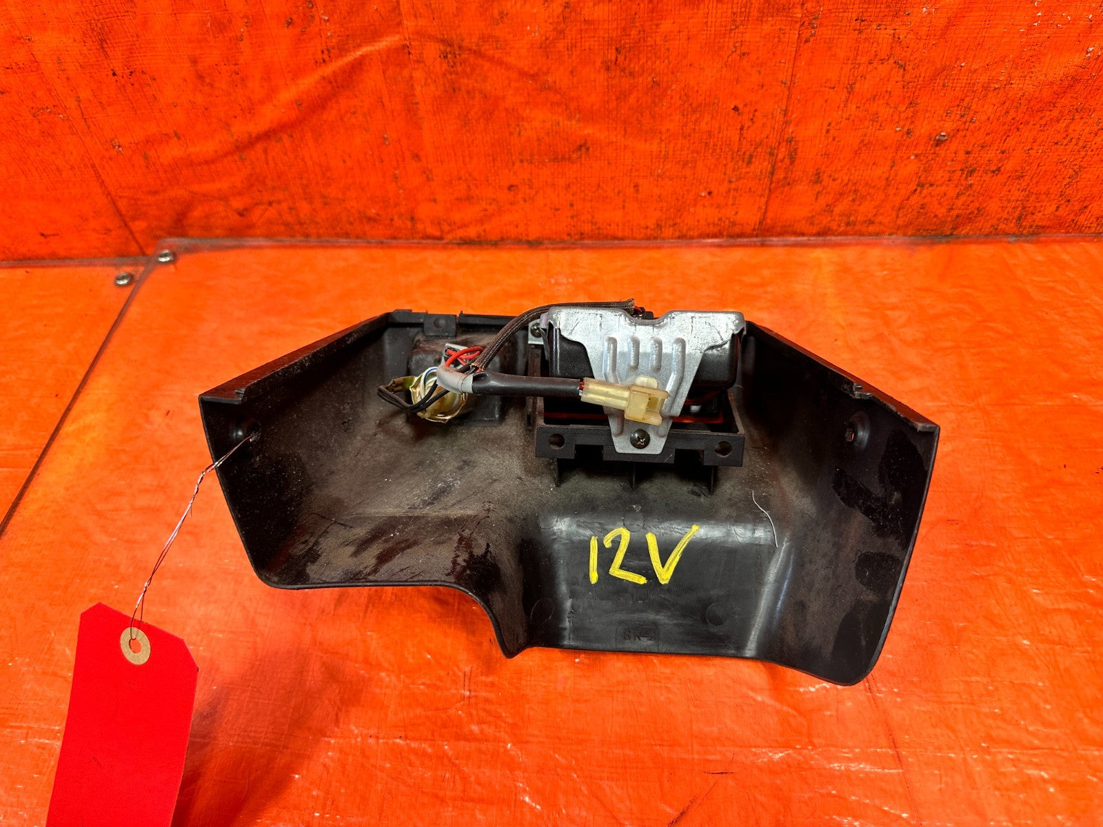 90 91 HONDA CIVIC HATCH   DASHBOARD 12V 12 VOLT CENTER STORAGE CONSOLE OEM 3259