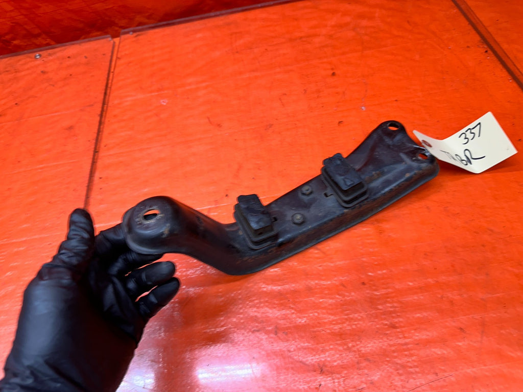 00 03 HONDA S2000 AP1 2.0L MT MANUAL TRANSMISSION LOWER MOUNT BRACE BRACKET #33711