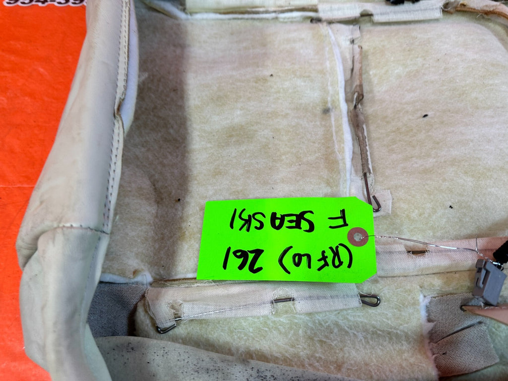02 10 LEXUS SC430   PASSENGER RIGHT FRONT LOWER SEAT COVER SKIN   ECRU   OEM 26114