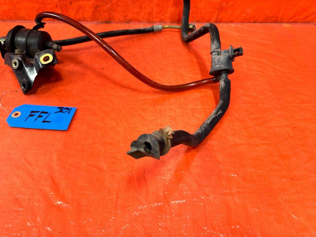 97 01 HONDA CR V CRV   FUEL FILTER W/ MOUNTING BRACKET   16918 SR3 A32   OEM 3011
