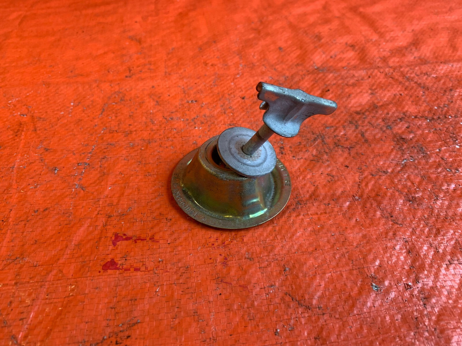 OEM 1994 94 HONDA DEL SOL   SPARE TIRE TIE DOWN BOLT FASTENER0