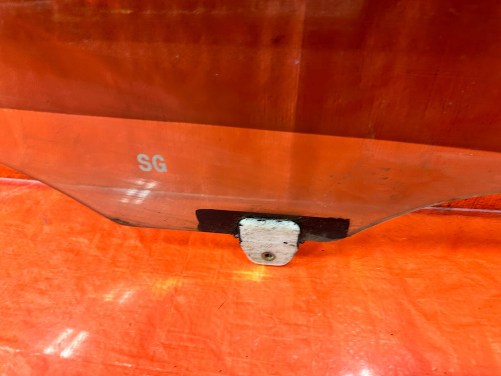 96 00 HONDA CIVIC EX COUPE   PASSENGER RIGHT FRONT DOOR WINDOW GLASS   OEM #2854