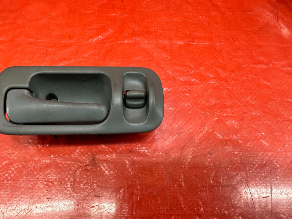 95 97 HONDA ODYSSEY   INTERIOR DOOR HANDLE DRIVER LEFT REAR   OEM #1934