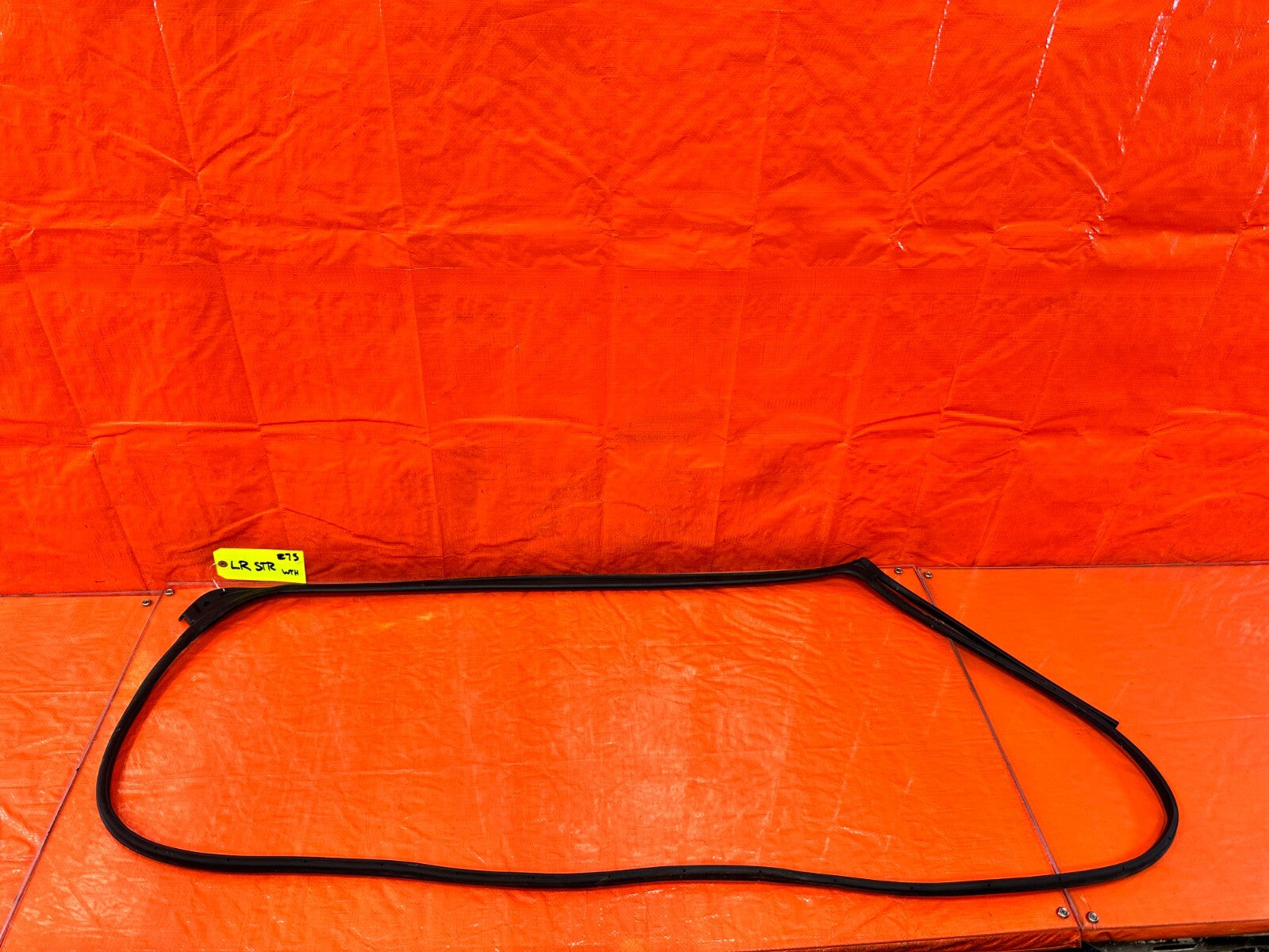 04 08 ACURA TSX   DRIVER LEFT REAR DOOR WEATHER STRIP TRIM SEAL GASKET OEM 2750