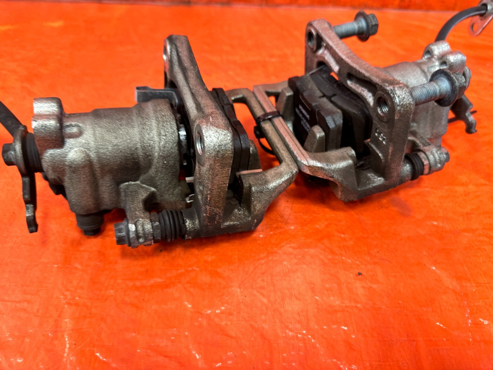 09 14 ACURA TSX   REAR BRAKE CALIPERS   LEFT RIGHT CALIPER SET   OEM FACTORY 32113