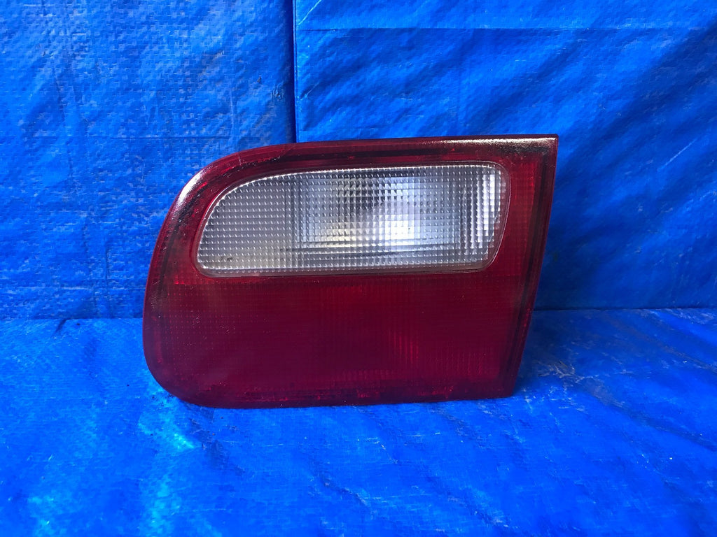 OEM 1992 1993 1994 1995   HONDA CIVIC HATCHBACK   PASSENGER RIGHT TAIL LIGHT0