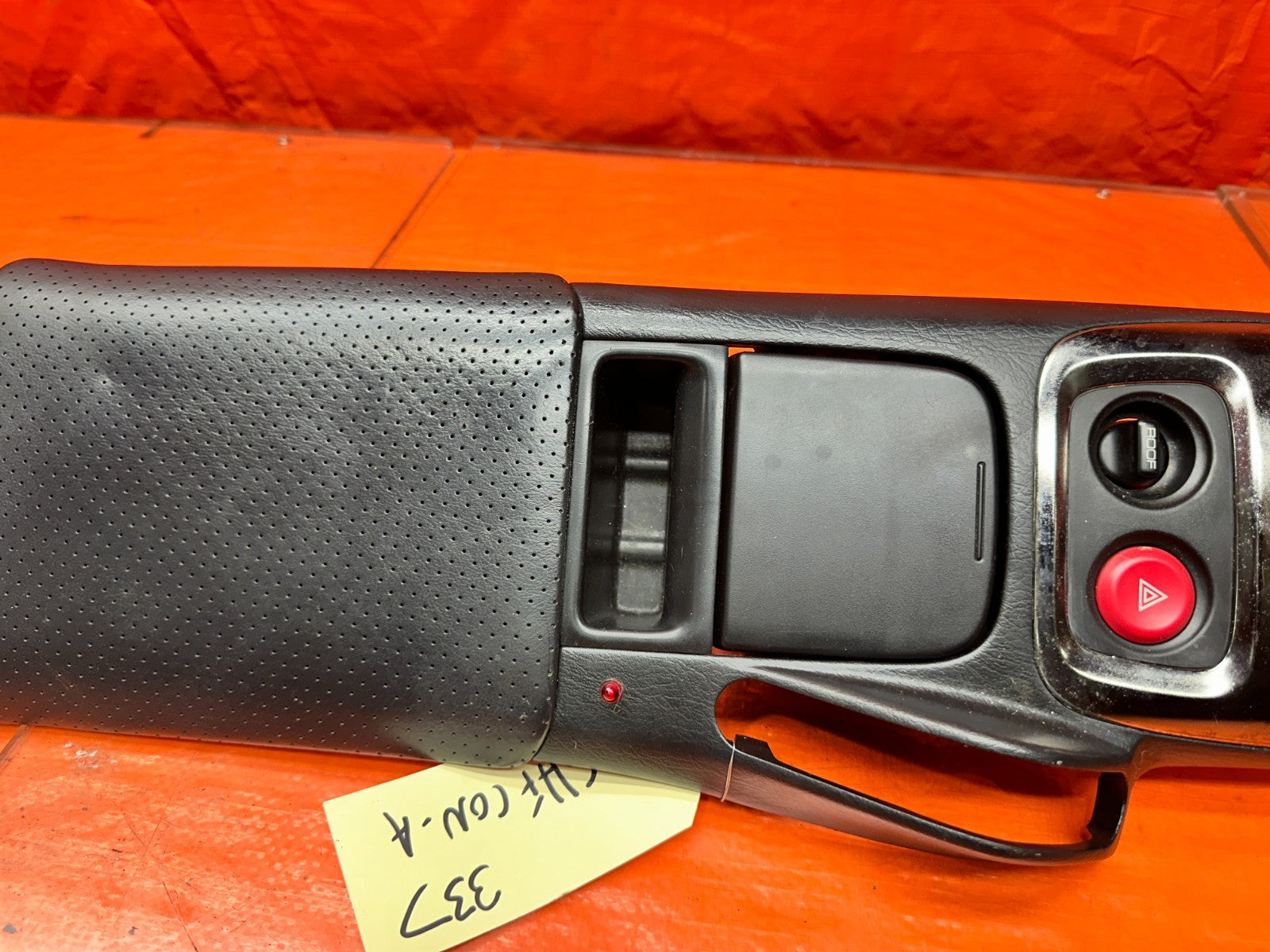 00 03 HONDA S2000 AP1 2.0L CENTER CONSOLE ARMREST SHIFTER TRIM BEZEL BLACK #337 7
