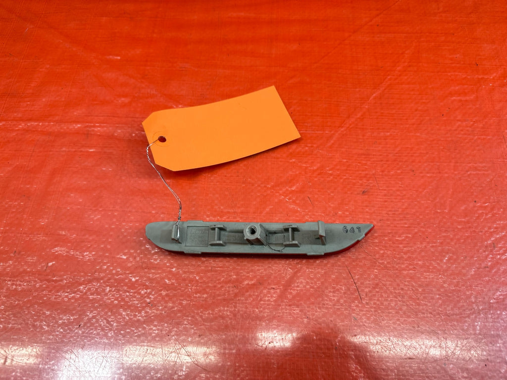 14 17 INFINITI Q50 SPORT   PASSENGER RIGHT REAR BUMPER REFLECTOR LIGHT OEM #878810