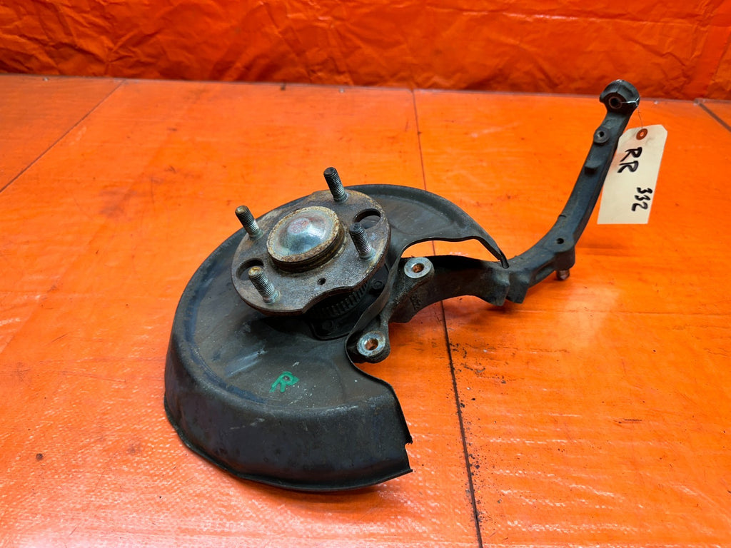 92 96 HONDA PRELUDE RIGHT REAR SPINDLE KNUCKLE HUB OEM #3324