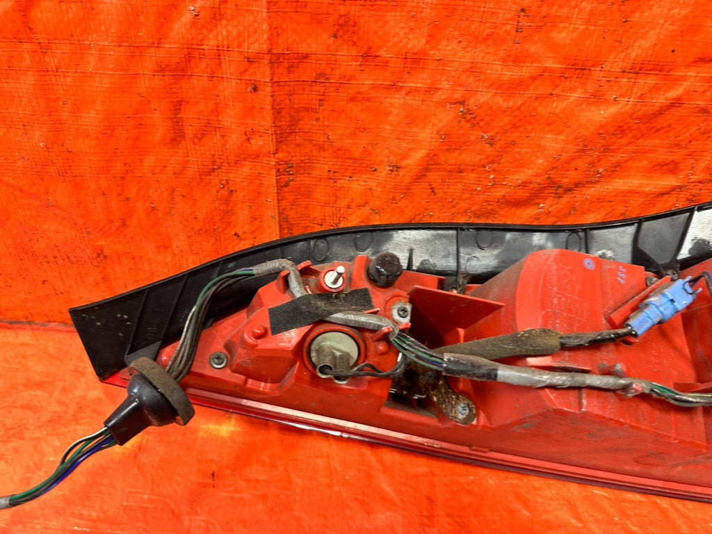 11 15 INFINITI G37 CONVERTIBLE   DRIVER LEFT TAIL LIGHT TAIL LAMP   OEM #3299