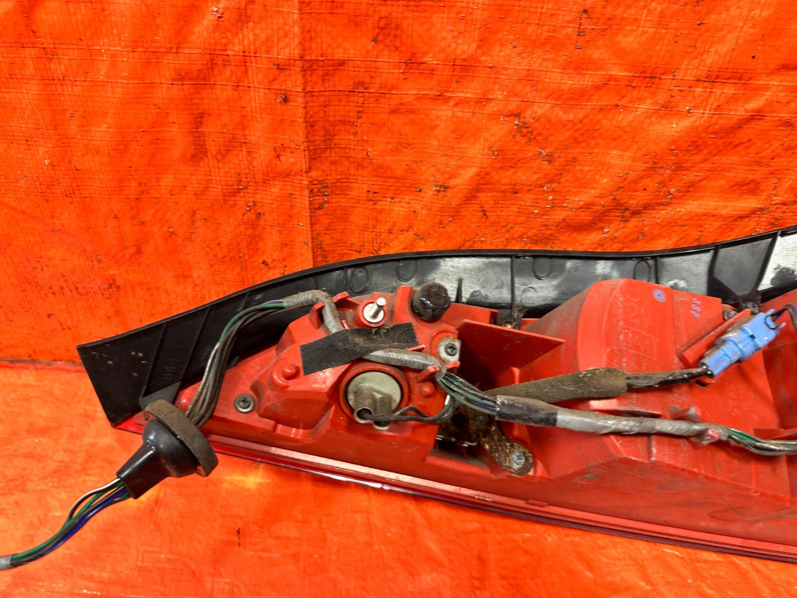 11 15 INFINITI G37 CONVERTIBLE   DRIVER LEFT TAIL LIGHT TAIL LAMP   OEM #3299