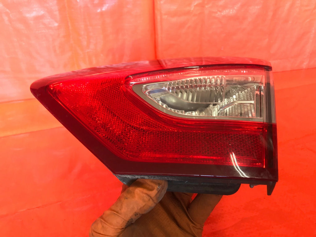 OEM 2014 2015 2016 FORD FUSION PASSENGER RIGHT INNER TRUNK TAIL LIGHT LAMP R RH4