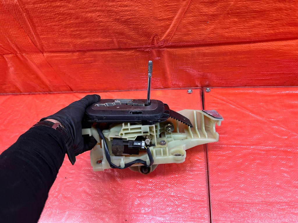 97 01 HONDA PRELUDE BASE   AUTOMATIC TRANSMISSION SHIFTER GEAR SELECTOR OEM #21011