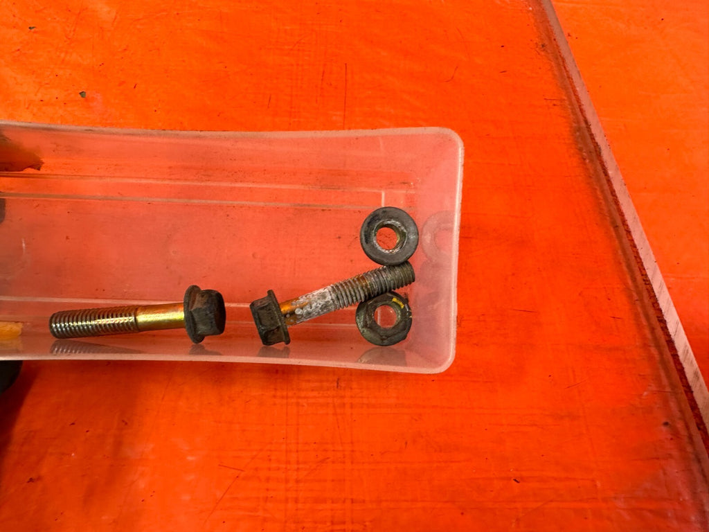 94 01 ACURA INTEGRA   GSR B18C1   THROTTLE BODY BOLTS NUTS HARDWARE   OEM #2684