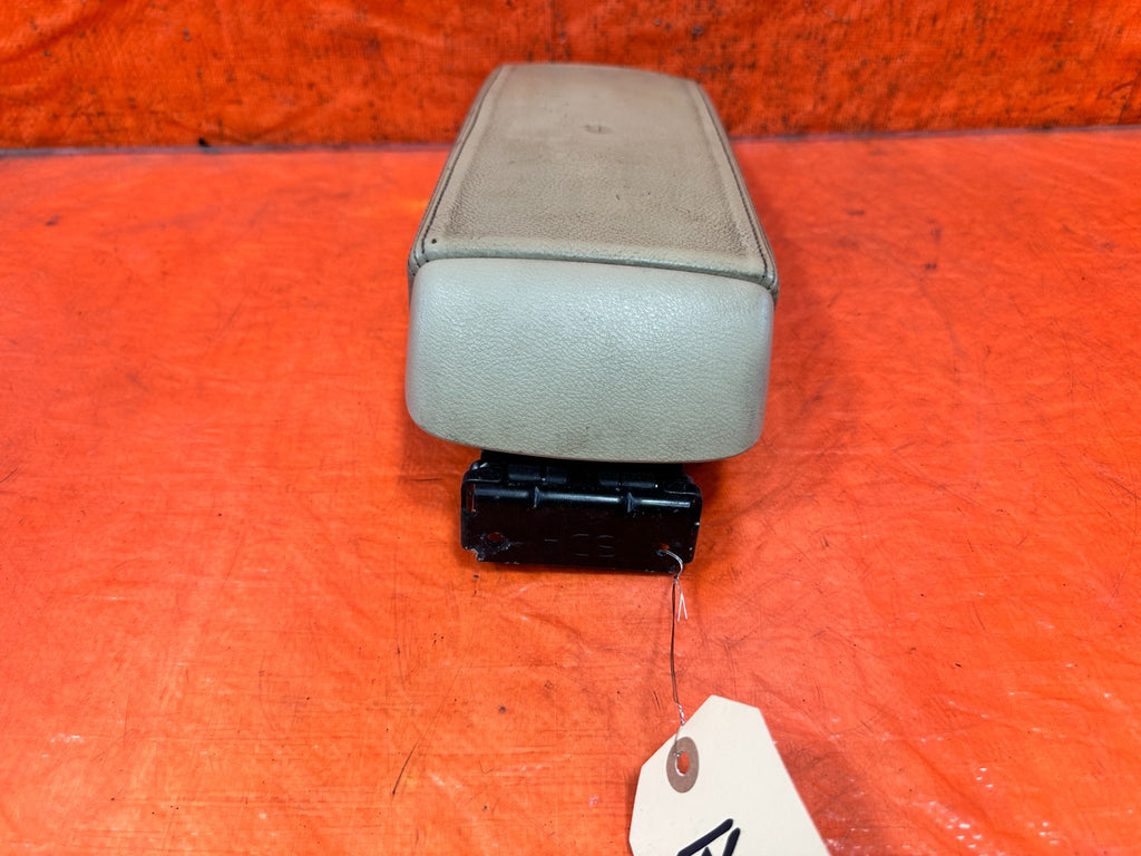 04 08 ACURA TSX CENTER CONSOLE LID TAN LEATHER ARMREST ARM REST OEM #3305