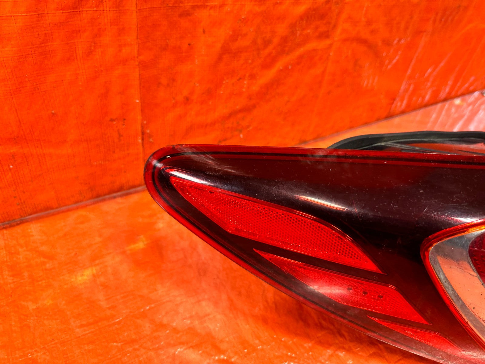 13 16 HYUNDAI GENESIS COUPE   DRIVER LEFT TAIL LIGHT LAMP   OEM FACTORY #2996