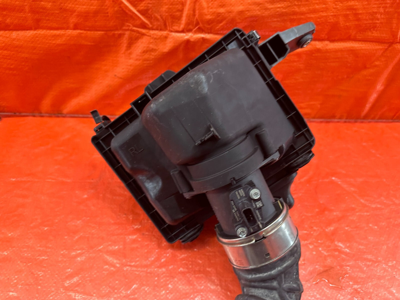 16 20 INFINITI Q50 Q60 3.0 COMPLETE AIR INTAKE HOUSING W/ INLET DUCT ARM RIGHT R7