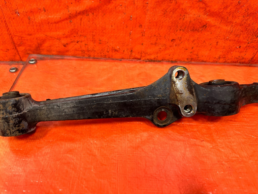 90 91 HONDA CIVIC HATCHBACK   PASSENGER RIGHT FRONT LOWER CONTROL ARM OEM #3256