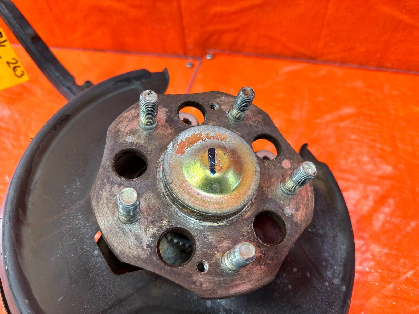97 01 HONDA PRELUDE   PASSENGER RIGHT REAR   SPINDLE KNUCKLE HUB   OEM #2634